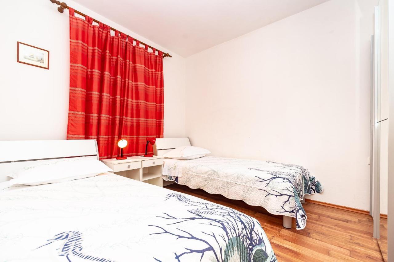 Peco Apartment